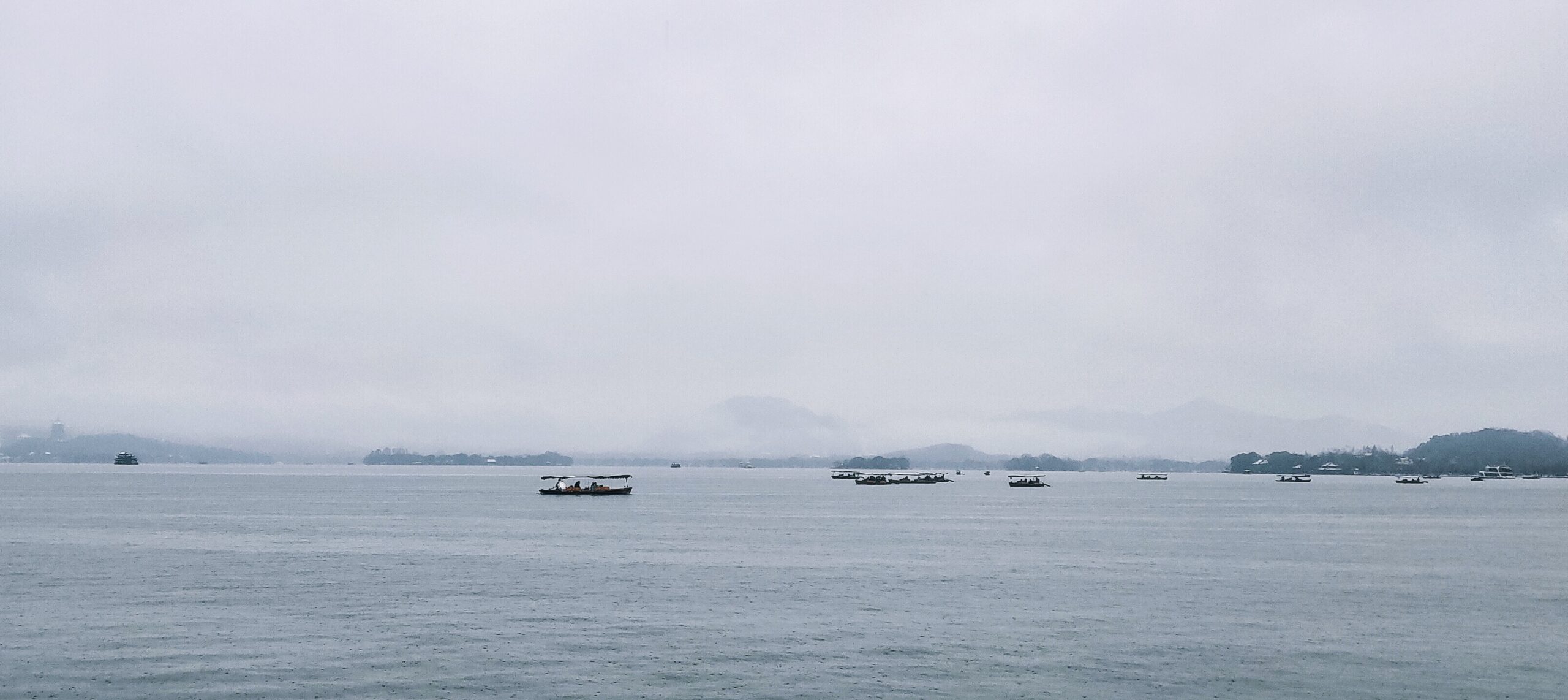 追忆·春节雨后西湖